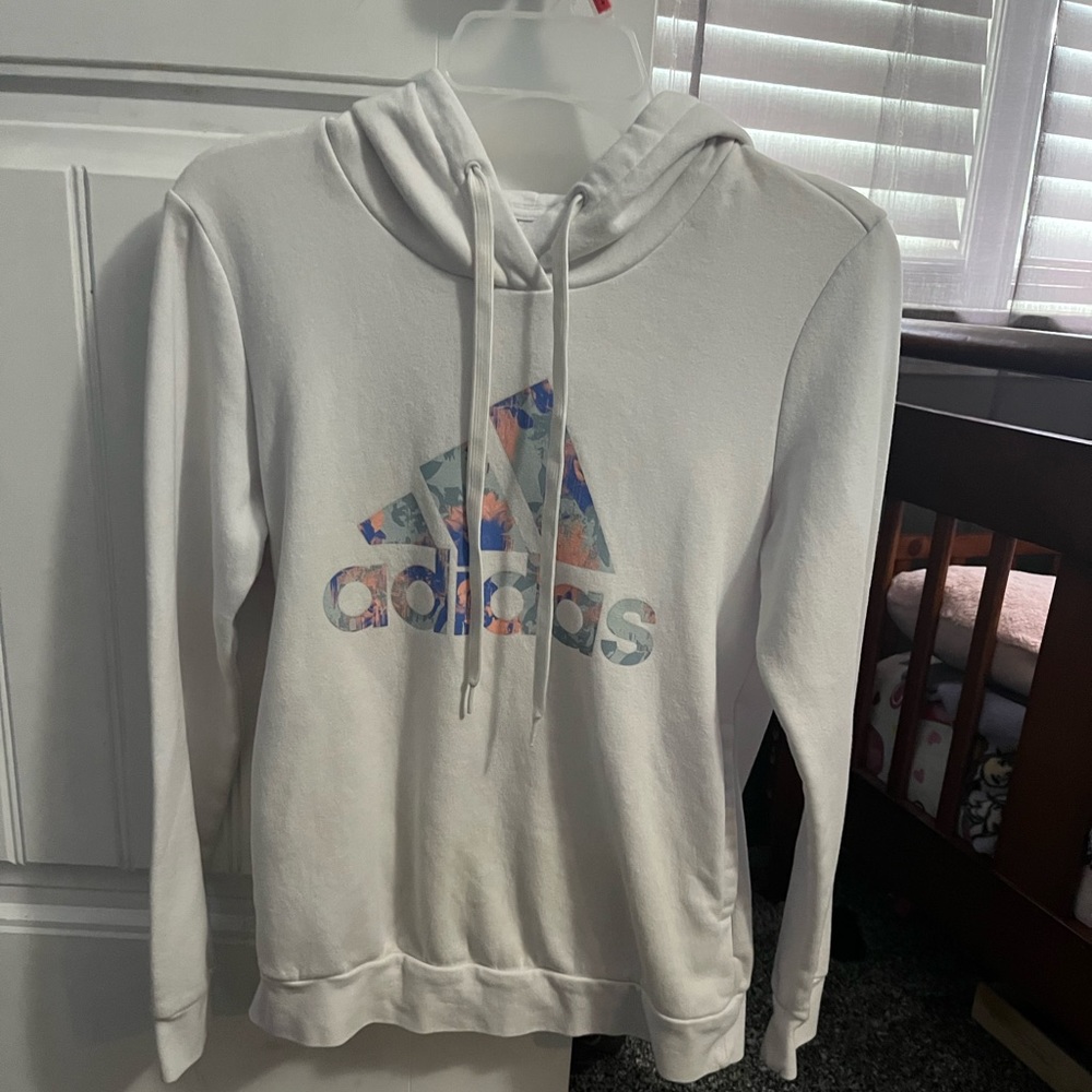 ✨5 for $20 Adidas Hoodie Size Small Like New!!!